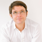 Dr. Christian Kemper