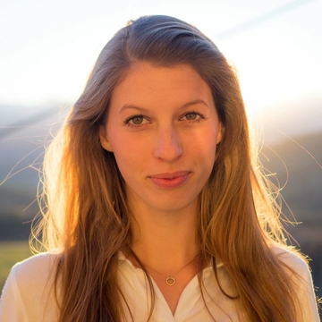 Nora Seling