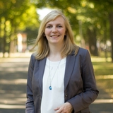 Dr. Anja Anja Hagedorn