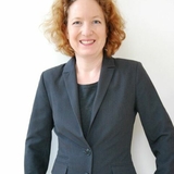 Dr. Alexandra Nitzlader