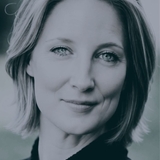Dr. Julia Bourgett